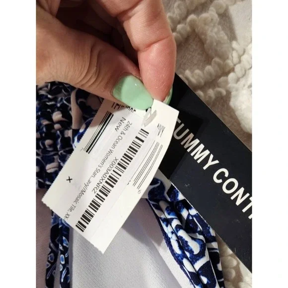 24th + Ocean Womens Bikini Bottoms Size XXL Blue White Swimwear Geometric Beach - Picture 3 of 10